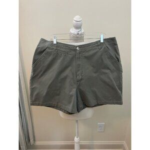 Cherokee Gray Multipocket Shorts Size 18W
